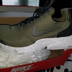 Boys Nike running shoes